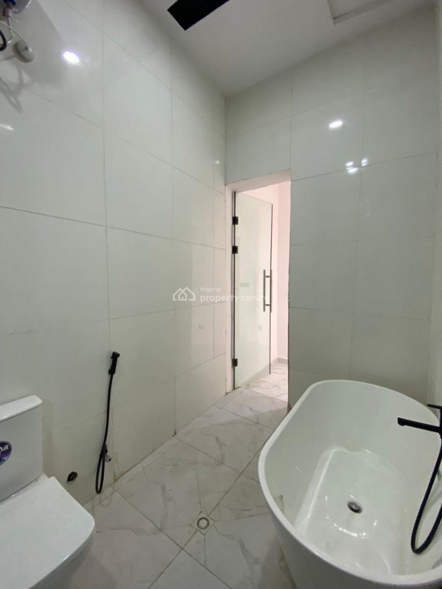 Beautiful High End 3 Bedroom Terraced Duplex in a Secured Estate, Sangotedo, Ajah, Lagos, Terraced Duplex for Sale