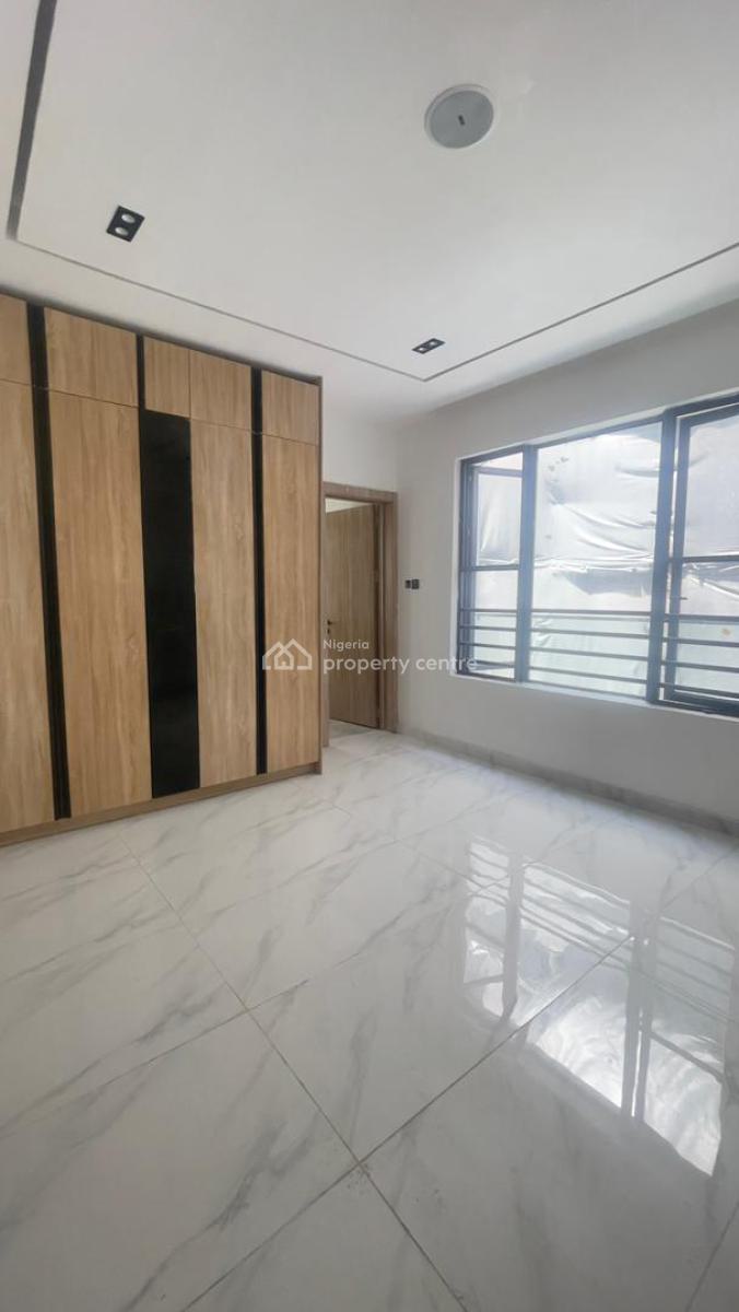 Luxury 2-bedroom Apartment with Fully Fitted Bq, Lekki Phase 1, Lekki, Lagos, Flat / Apartment for Sale