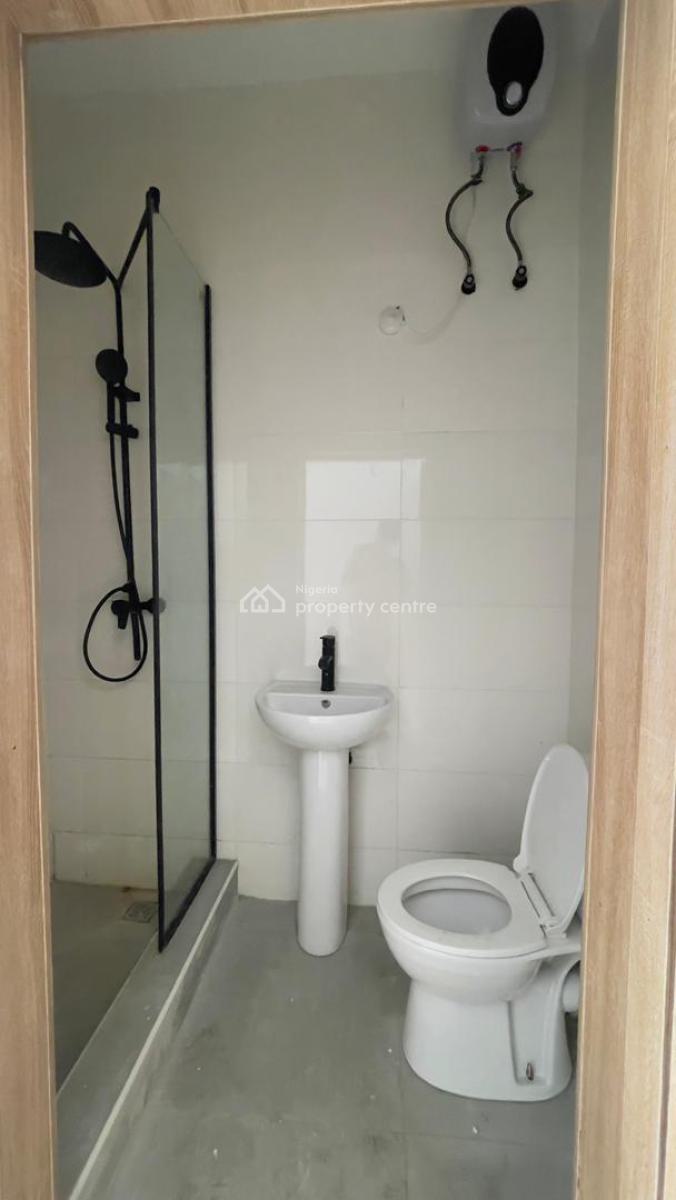 Luxury 2-bedroom Apartment with Fully Fitted Bq, Lekki Phase 1, Lekki, Lagos, Flat / Apartment for Sale