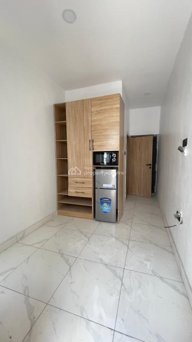 Luxury 2-bedroom Apartment with Fully Fitted Bq, Lekki Phase 1, Lekki, Lagos, Flat / Apartment for Sale