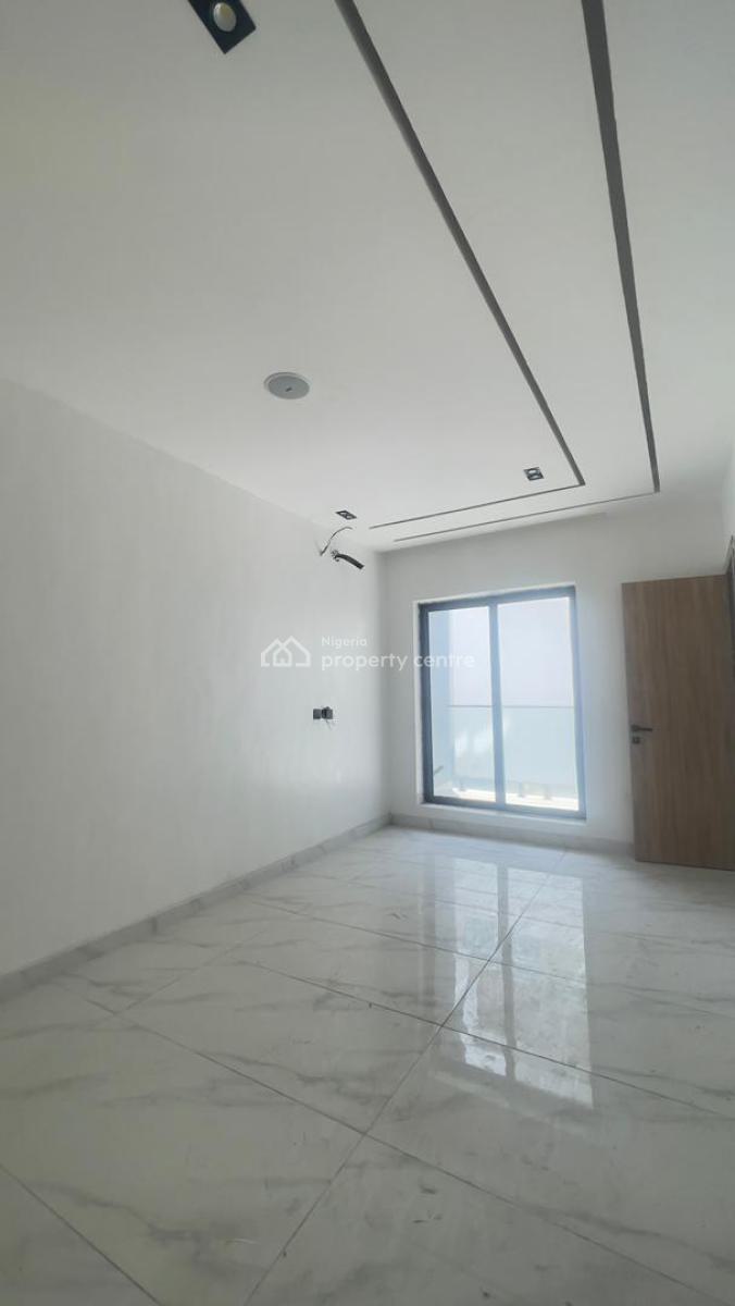 Luxury 2-bedroom Apartment with Fully Fitted Bq, Lekki Phase 1, Lekki, Lagos, Flat / Apartment for Sale