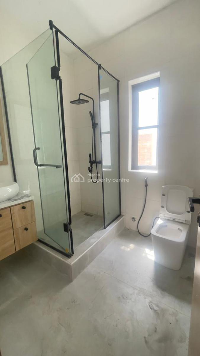 Luxury 2-bedroom Apartment with Fully Fitted Bq, Lekki Phase 1, Lekki, Lagos, Flat / Apartment for Sale