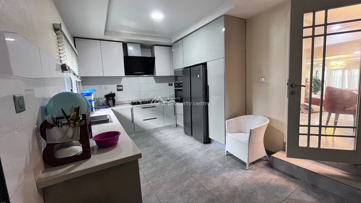 Luxury 4-bedroom Terrace Apartment with Bq., Ikoyi, Lagos, Flat / Apartment for Rent