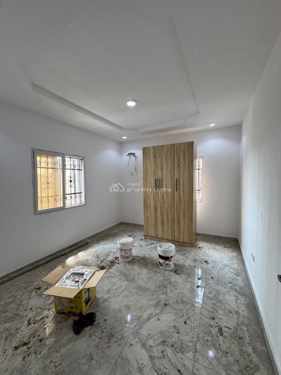 2 Bedroom Apartment, Mobile Road, Ilaje, Ajah, Lagos, Flat / Apartment for Rent