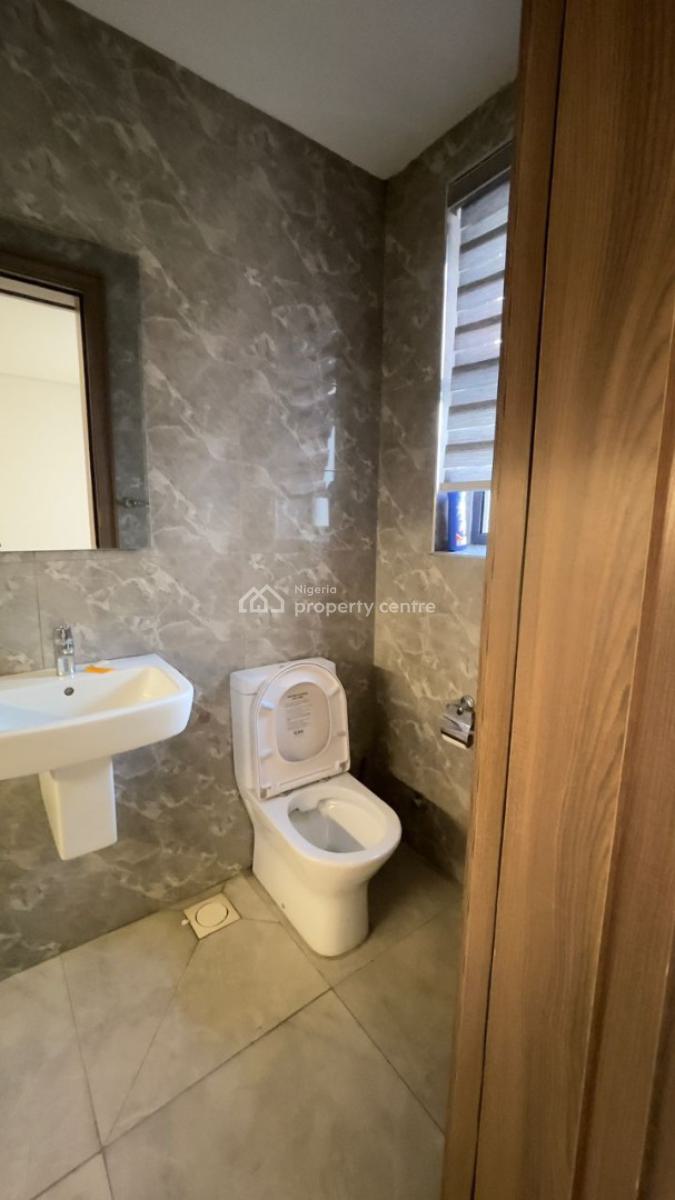 a Unit of Spacious 5-bedroom Semi-detached House with an En-suite Bq, Lekki, Lagos, Semi-detached Duplex for Sale