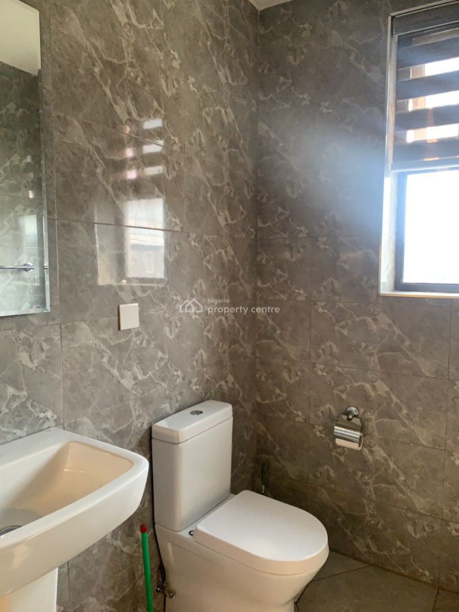 a Unit of Spacious 5-bedroom Semi-detached House with an En-suite Bq, Lekki, Lagos, Semi-detached Duplex for Sale