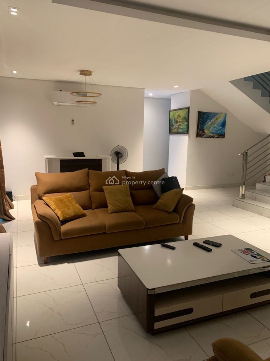 a Unit of Spacious 5-bedroom Semi-detached House with an En-suite Bq, Lekki, Lagos, Semi-detached Duplex for Sale