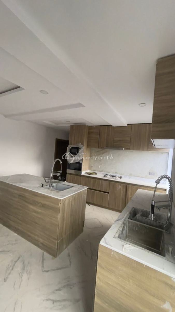 Newly Built Spacious 5 Bedrooms Maisonette with Bq, Lekki, Lagos, Flat / Apartment for Sale