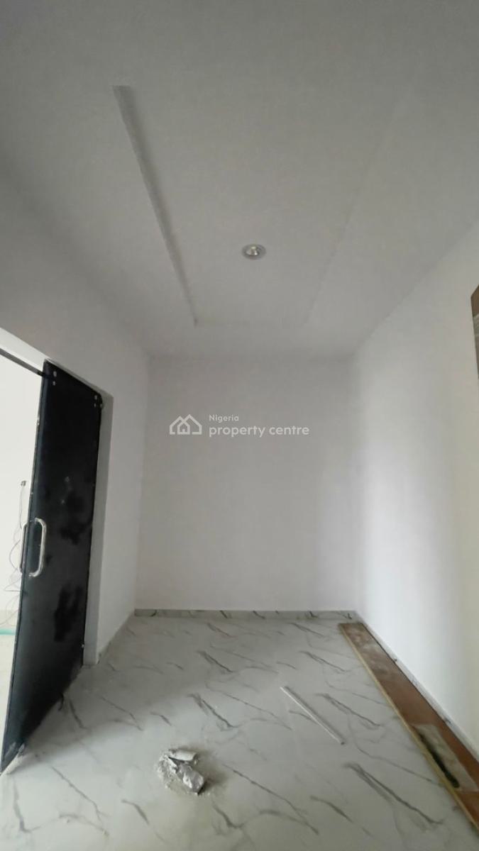 Newly Built Spacious 5 Bedrooms Maisonette with Bq, Lekki, Lagos, Flat / Apartment for Sale