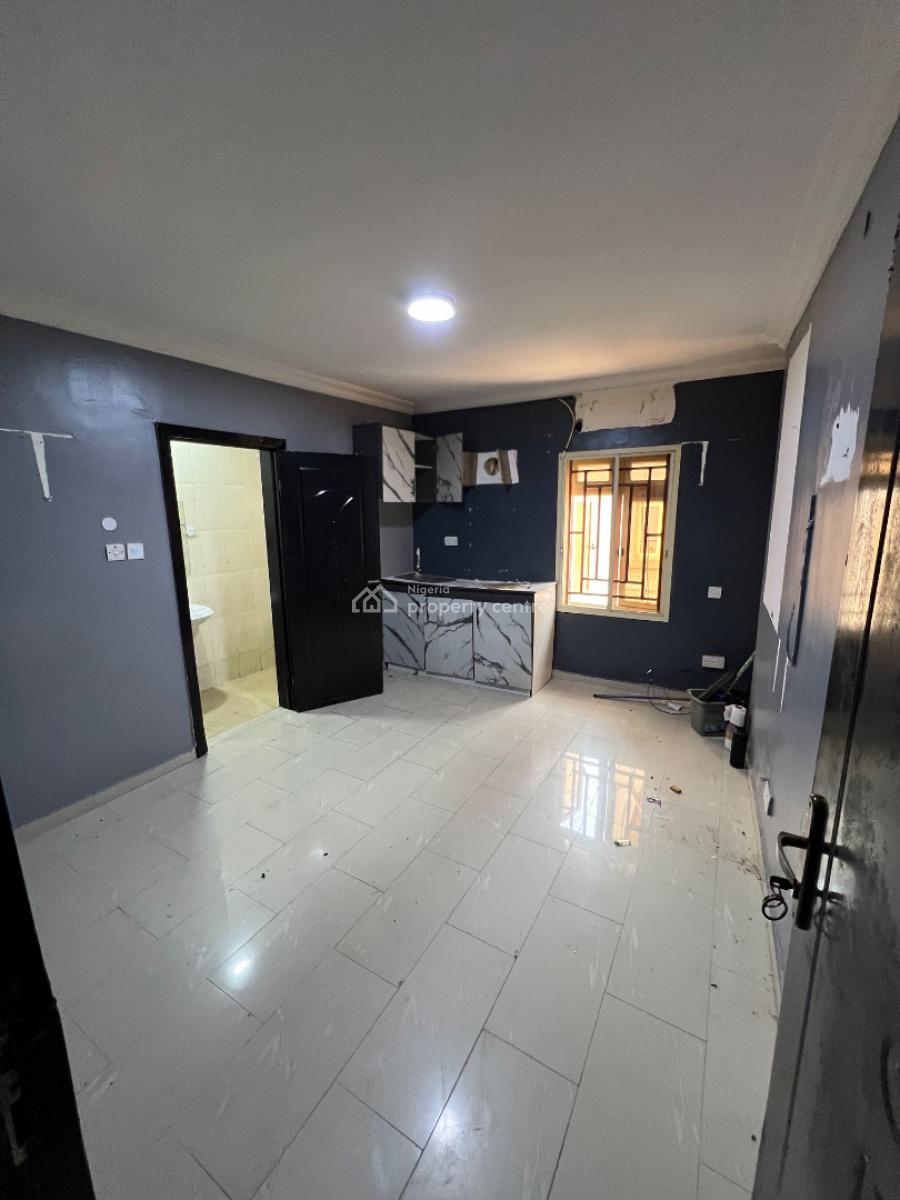 Standard Studio Apartment, Off Admiralty Way, Lekki Phase 1, Lekki, Lagos, Self Contain (single Rooms) for Rent