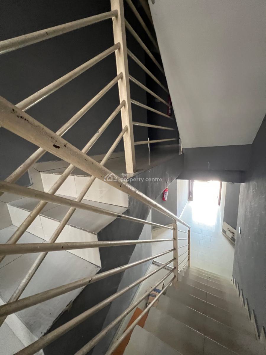 Standard Studio Apartment, Off Admiralty Way, Lekki Phase 1, Lekki, Lagos, Self Contain (single Rooms) for Rent