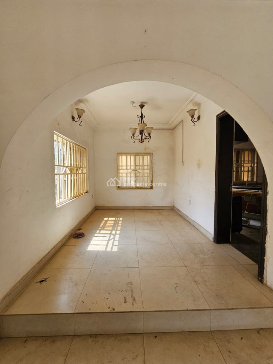 4 Bedroom Terrace Duplex with Bq in Lovely Location(to Be Renovated), Apo Legislative Quarters, Gudu, Abuja, Terraced Duplex for Rent