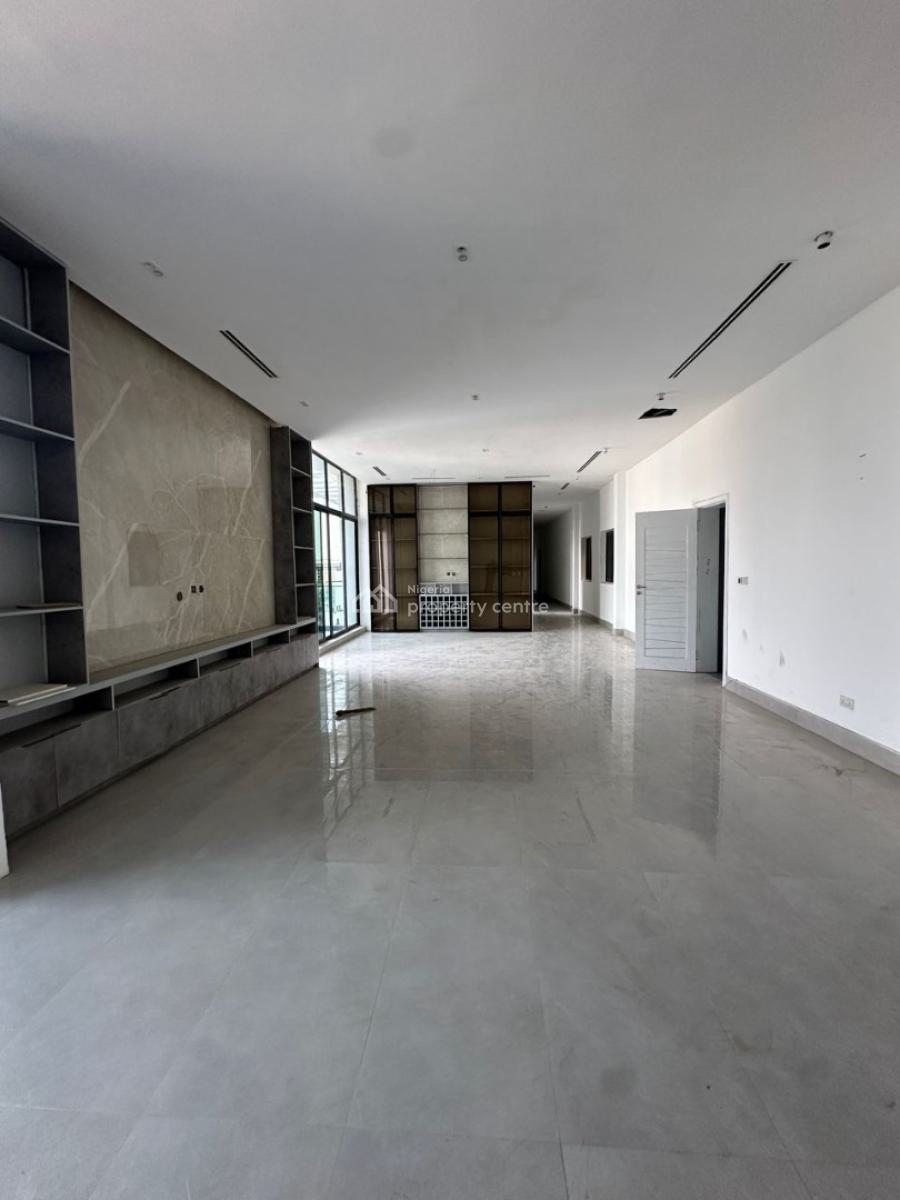 Super-spacious Luxury 3-bedroom Penthouse on The 8th Floor, Ikoyi, Lagos, Flat / Apartment for Sale