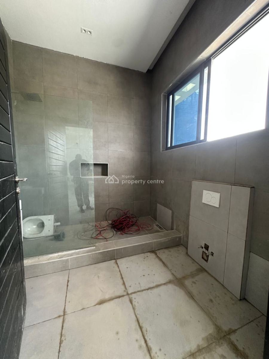 Super-spacious Luxury 3-bedroom Penthouse on The 8th Floor, Ikoyi, Lagos, Flat / Apartment for Sale