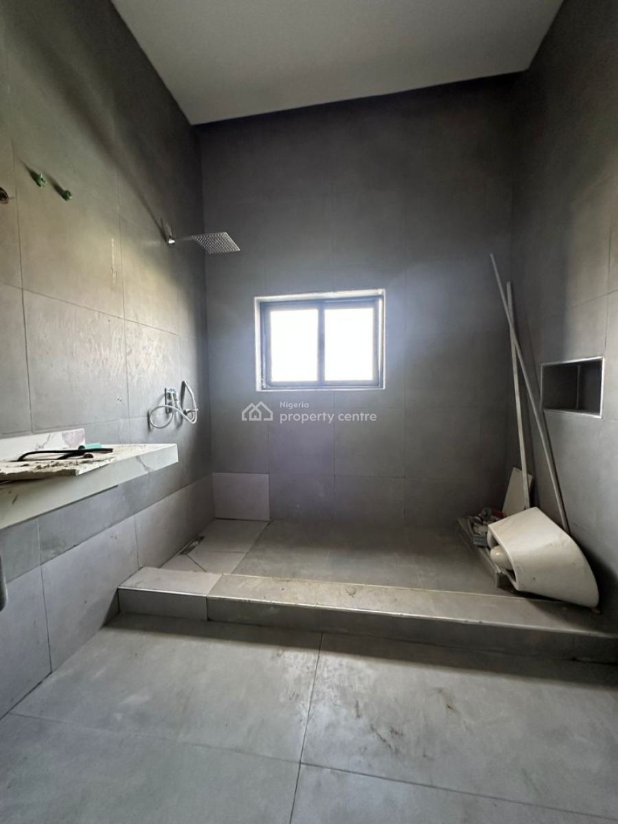 Super-spacious Luxury 3-bedroom Penthouse on The 8th Floor, Ikoyi, Lagos, Flat / Apartment for Sale