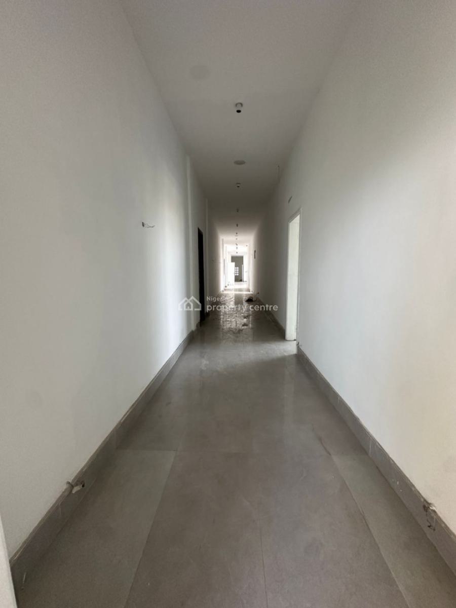 Super-spacious Luxury 3-bedroom Penthouse on The 8th Floor, Ikoyi, Lagos, Flat / Apartment for Sale