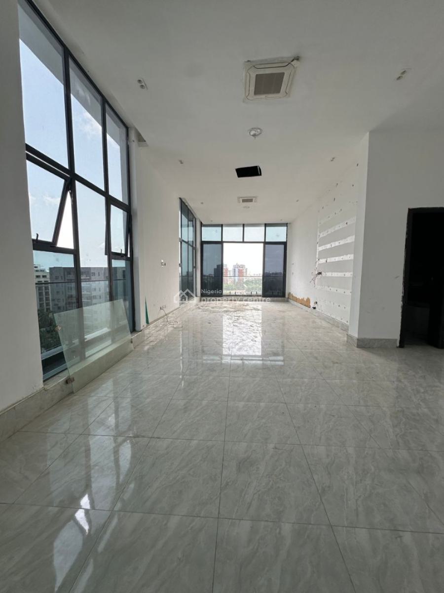Super-spacious Luxury 3-bedroom Penthouse on The 8th Floor, Ikoyi, Lagos, Flat / Apartment for Sale