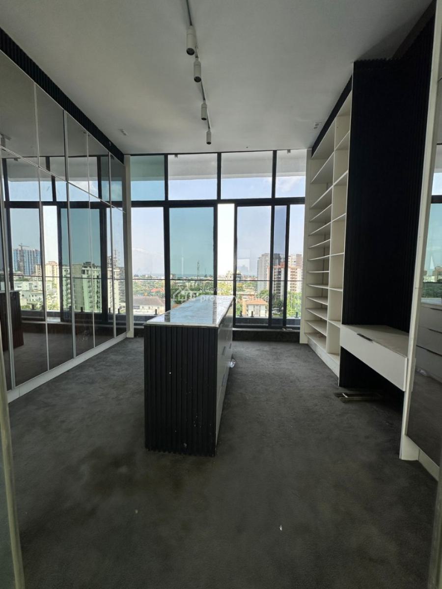 Super-spacious Luxury 3-bedroom Penthouse on The 8th Floor, Ikoyi, Lagos, Flat / Apartment for Sale