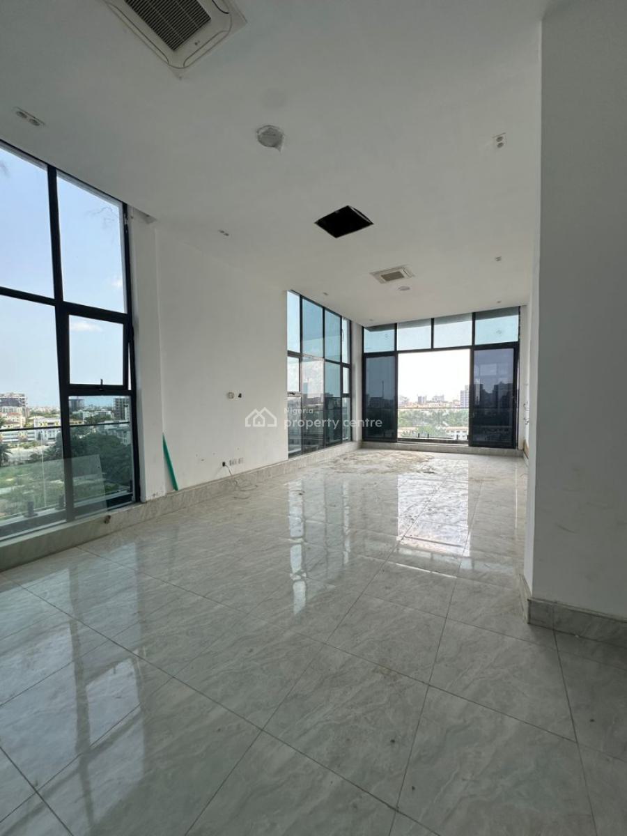 Super-spacious Luxury 3-bedroom Penthouse on The 8th Floor, Ikoyi, Lagos, Flat / Apartment for Sale