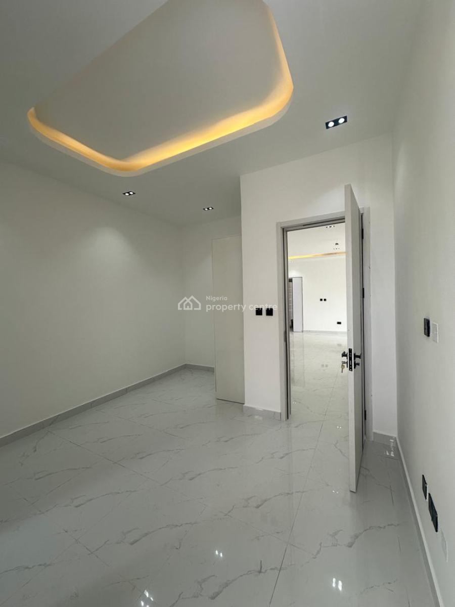 Exquisite Neatly Built 2bedroom Apartment in a Secured Estate, Ikate, Lekki, Lagos, Flat / Apartment for Sale