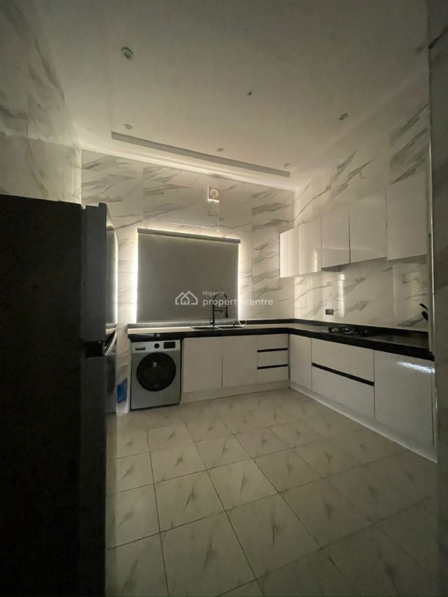 Luxurious 3 Bedroom Apartment, Lekki Phase 1, Lekki, Lagos, Flat / Apartment for Rent