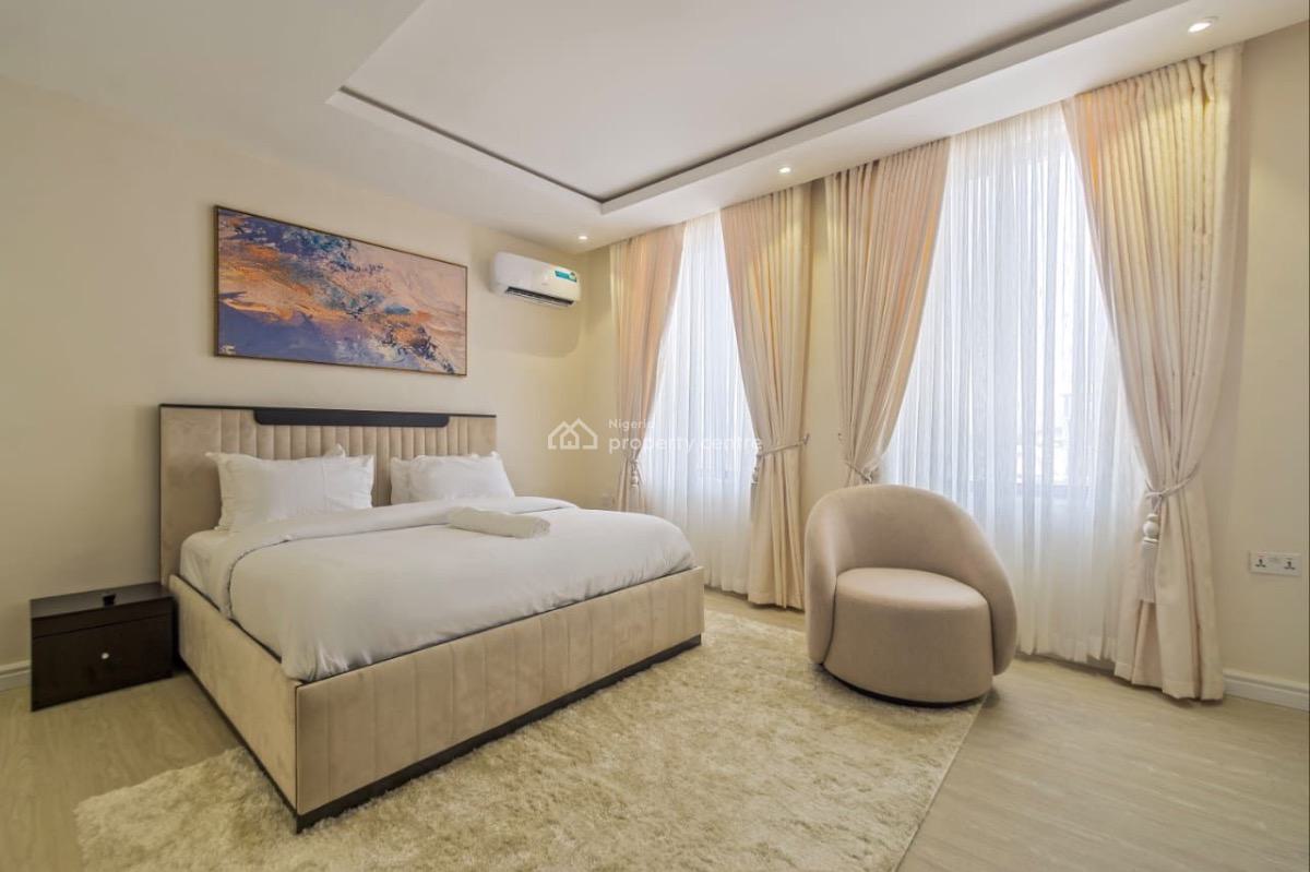 Luxury 1 Bedroom Apartment with a Swimming Pool, Ichie Mike Ejezie Street, Lekki Phase 1, Lekki, Lagos, Flat / Apartment Short Let