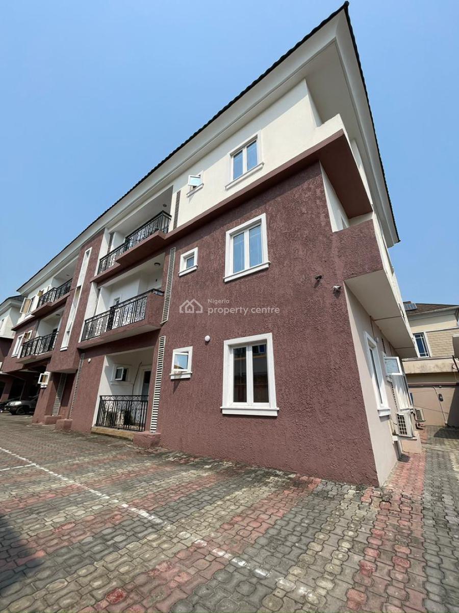 Fully Serviced Spacious 3 Bedrooms Apartment, Upstairs with 1 Room Bq., Agungi, Lekki, Lagos, Flat / Apartment for Rent