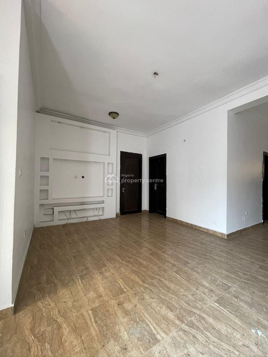 Fully Serviced Spacious 3 Bedrooms Apartment, Upstairs with 1 Room Bq., Agungi, Lekki, Lagos, Flat / Apartment for Rent