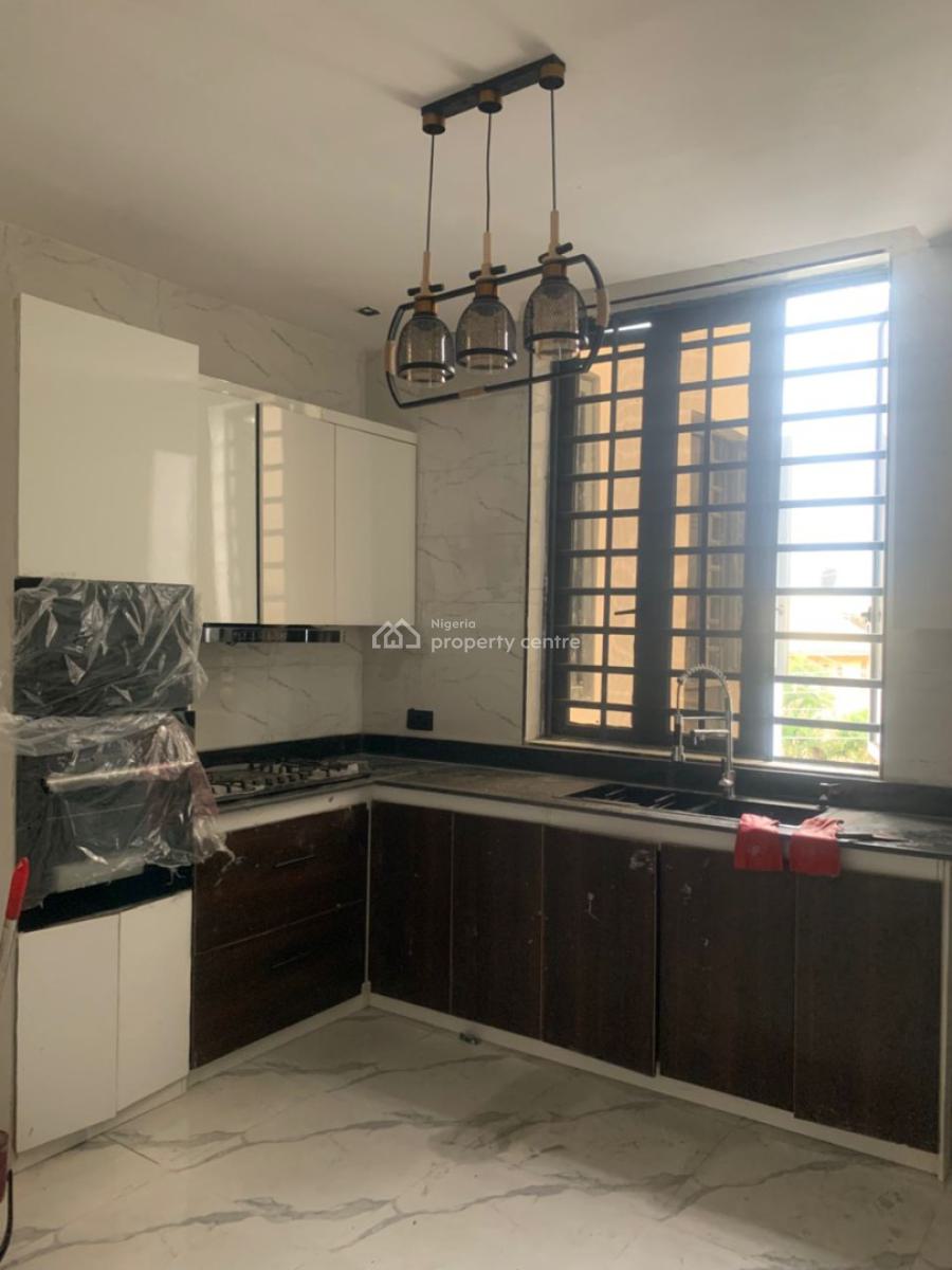 Brand New 3 Bedrooms Apartment with Bq, Off Admiralty Way, Lekki Phase 1, Lekki, Lagos, Flat / Apartment for Rent