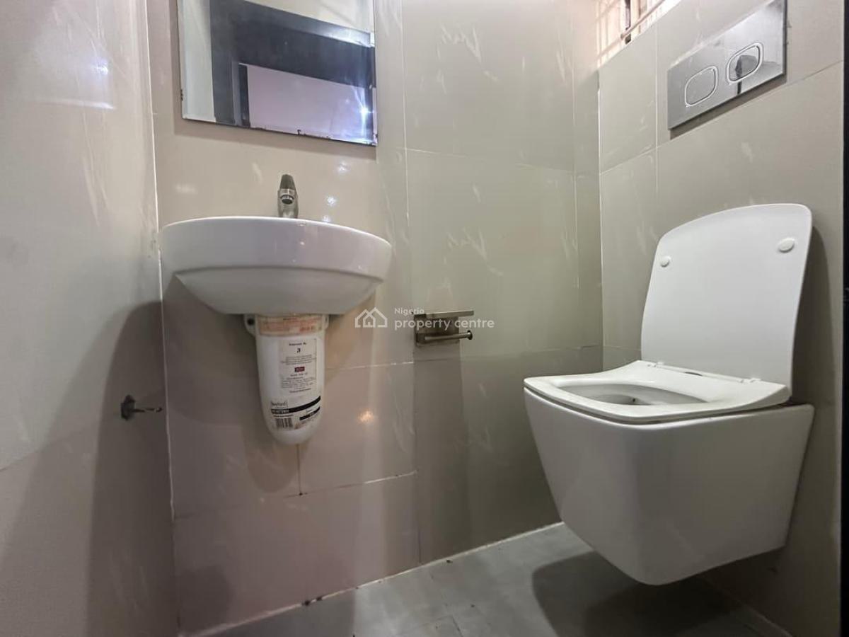 3 Bedroom Apartment with Bq, Lekki Phase 1, Lekki, Lagos, Flat / Apartment for Sale