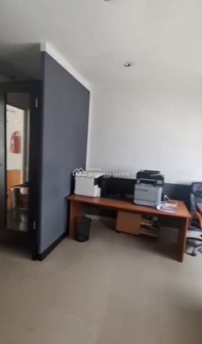 Office Space Measuring 26sqm, Off Ajose Adeogun, Victoria Island (vi), Lagos, Office Space for Rent