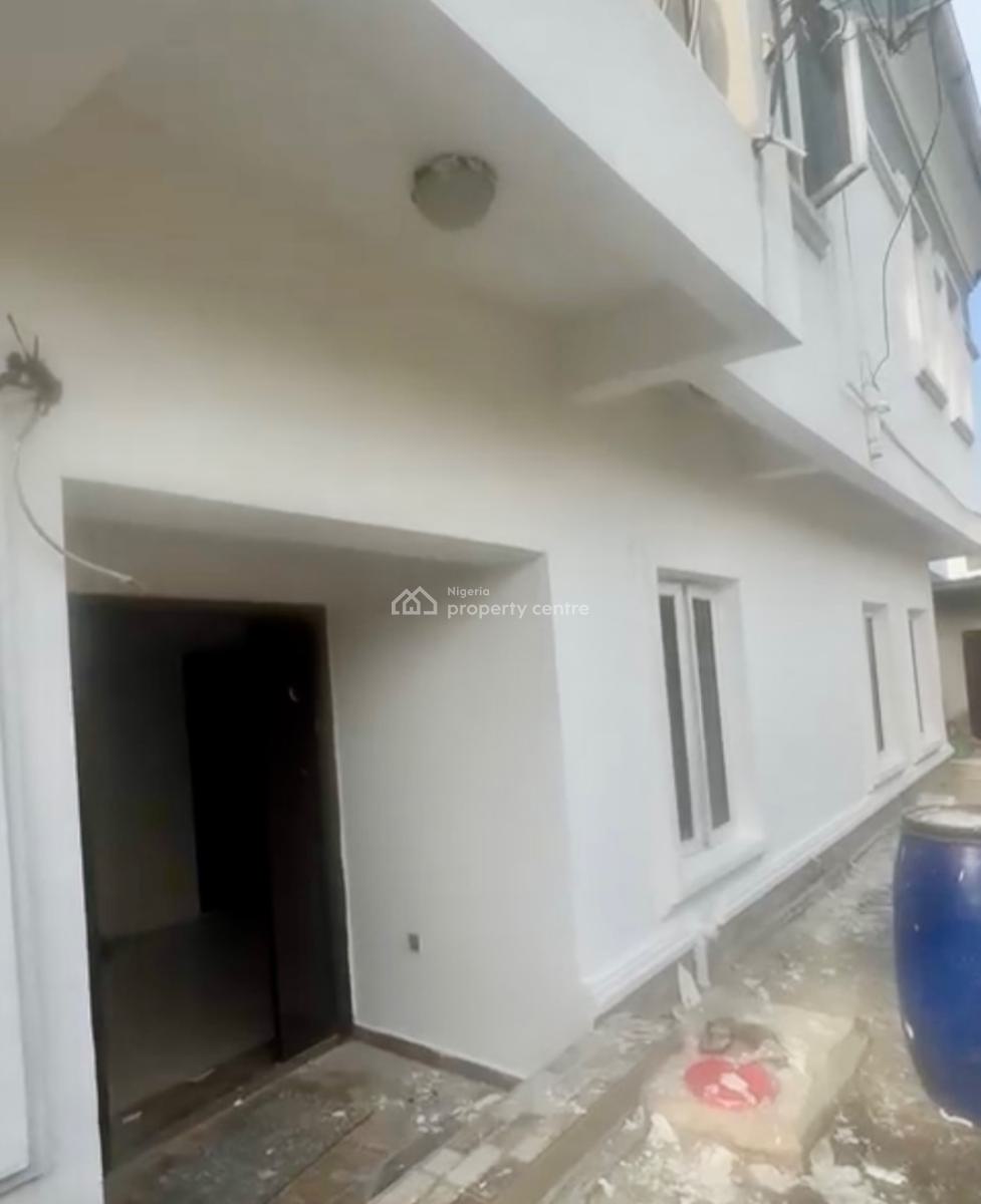 Spacious in a Good Estate, Vista View Estate, Lekki, Lagos, Mini Flat (room and Parlour) for Rent