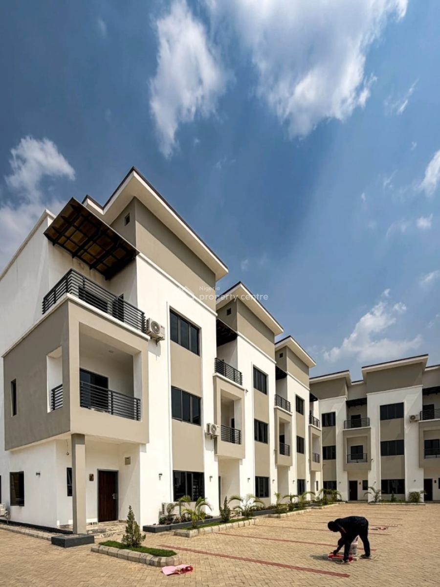 This Beautifully Built 4 Bedroom, Jahi, Abuja, House for Sale