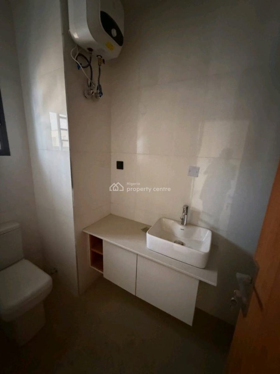 This Beautifully Built 4 Bedroom, Jahi, Abuja, House for Sale