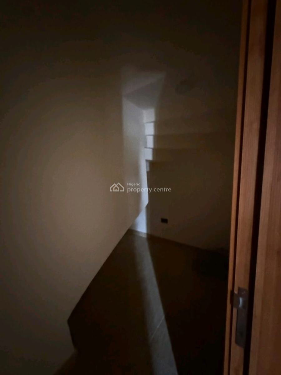 This Beautifully Built 4 Bedroom, Jahi, Abuja, House for Sale