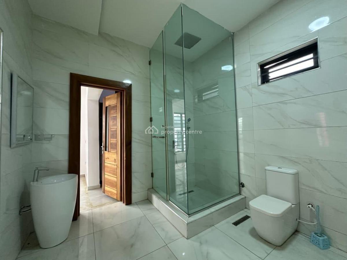 5 Bedroom Fully Detached House with Bq, Ikota, Lekki, Lagos, Detached Duplex for Sale