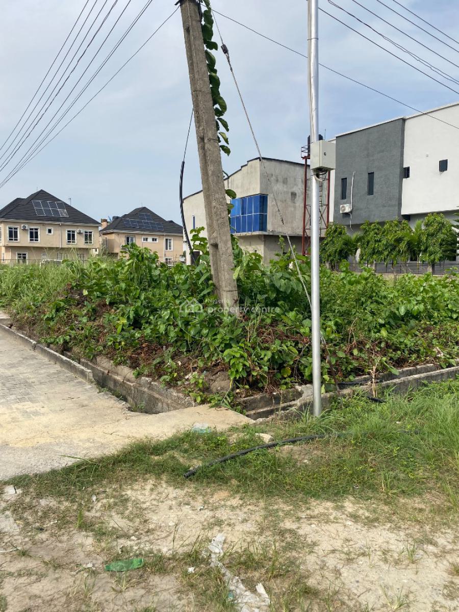 Corner Piece Land 450sqm  Governor Consent Title, By Shoprite, Sangotedo, Ajah, Lagos, Residential Land for Sale