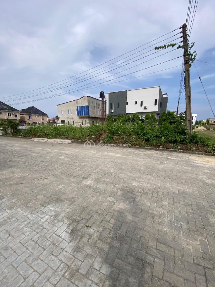 Corner Piece Land 450sqm  Governor Consent Title, By Shoprite, Sangotedo, Ajah, Lagos, Residential Land for Sale