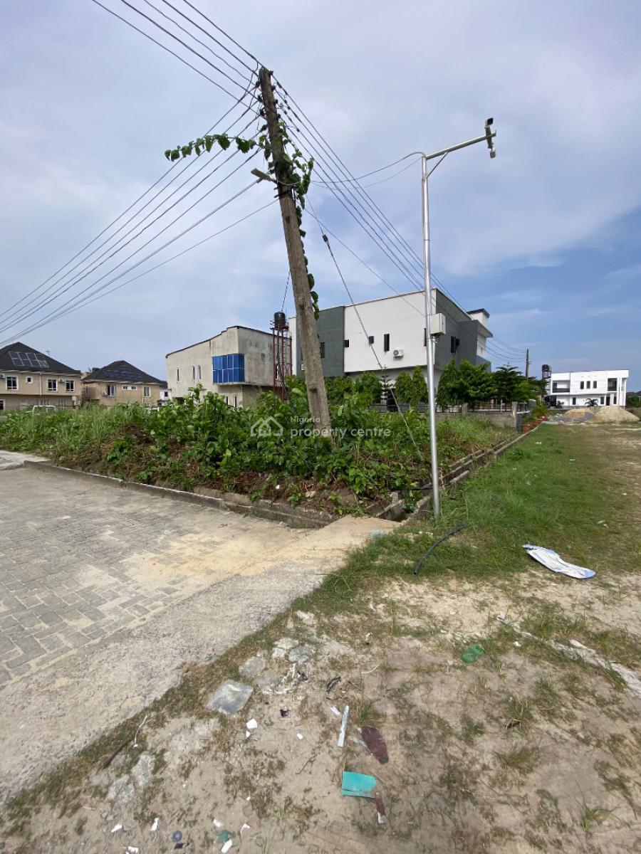 Corner Piece Land 450sqm  Governor Consent Title, By Shoprite, Sangotedo, Ajah, Lagos, Residential Land for Sale