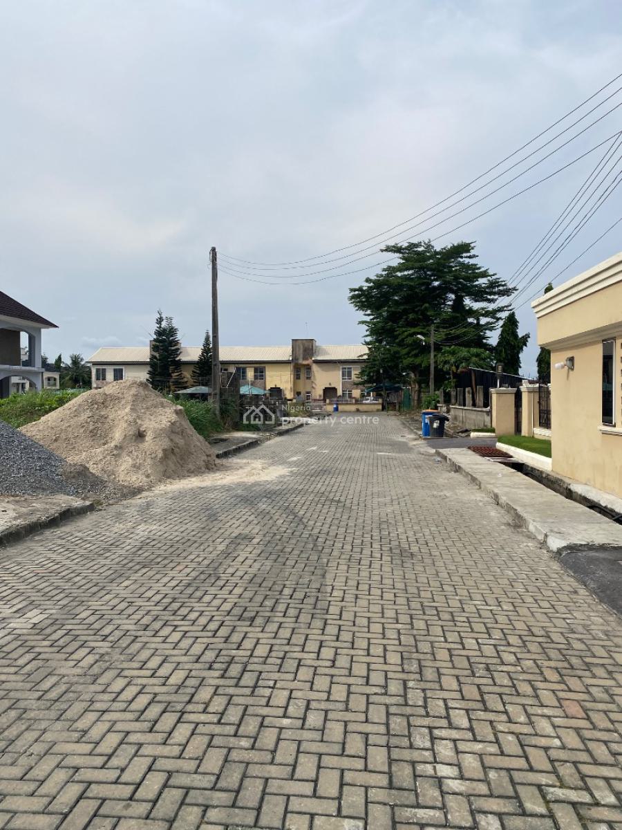 Corner Piece Land 450sqm  Governor Consent Title, By Shoprite, Sangotedo, Ajah, Lagos, Residential Land for Sale