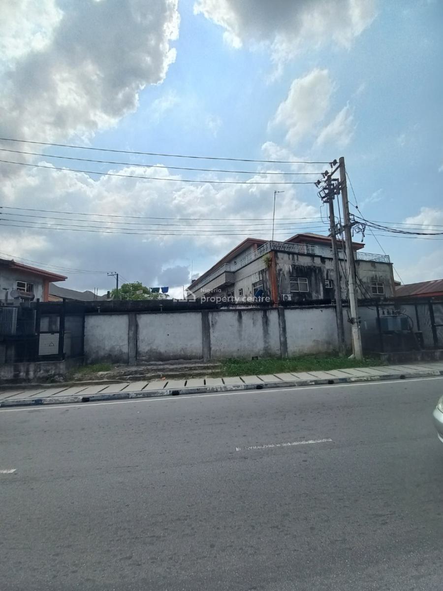 2 ½ Plots of Land with 4 Bedroom Flat & 3 Units of 3 Bedroom Flats, Tombia Extension, Gra Phase 3, Port Harcourt, Rivers, Block of Flats for Sale