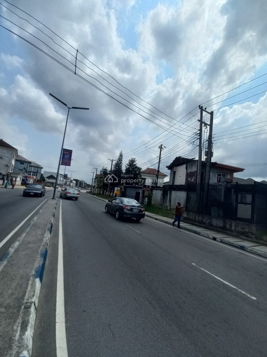 2 ½ Plots of Land with 4 Bedroom Flat & 3 Units of 3 Bedroom Flats, Tombia Extension, Gra Phase 3, Port Harcourt, Rivers, Block of Flats for Sale