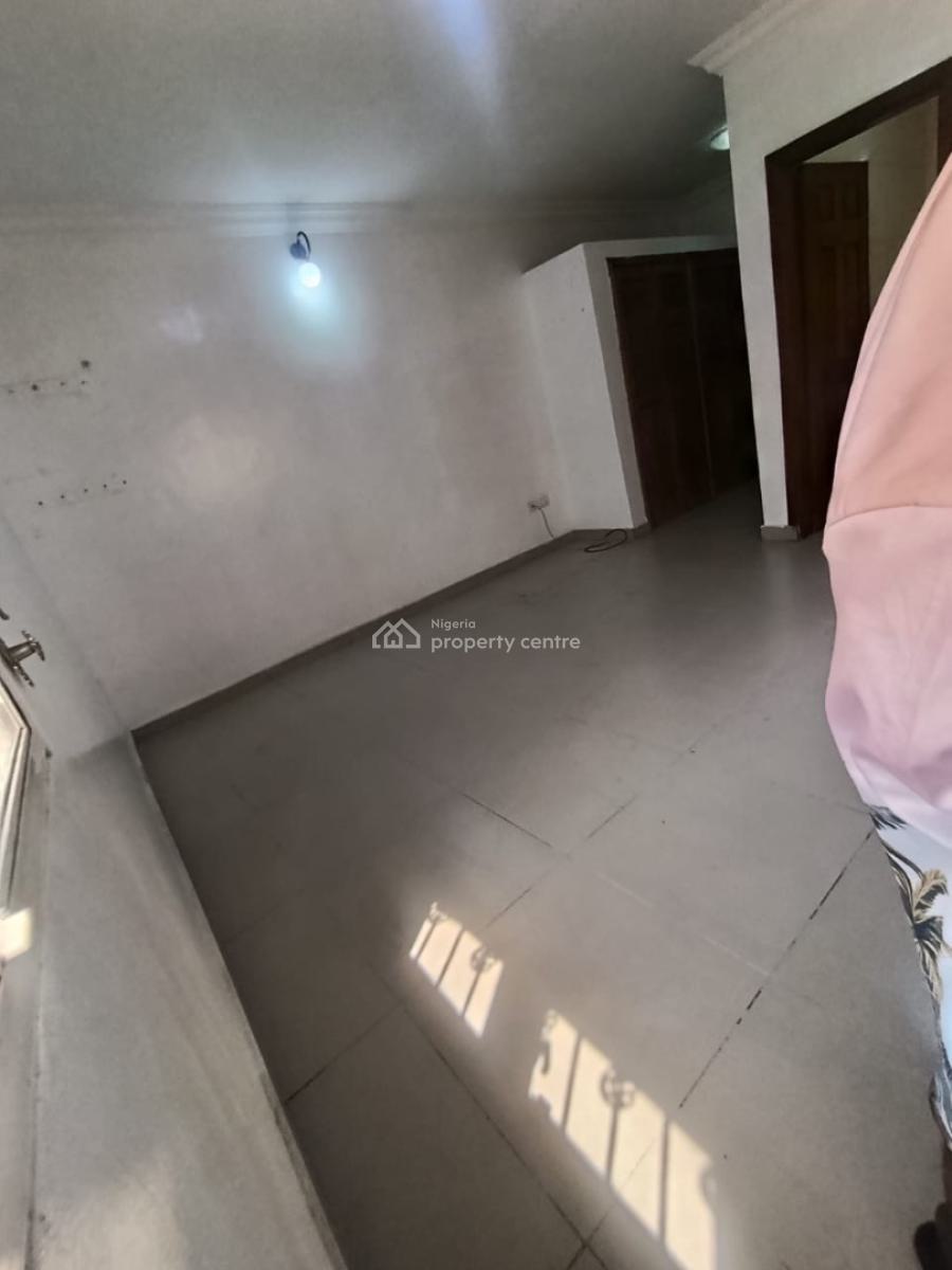 Self Contain, Carlton Gate Chevron, Lekki, Lagos, Self Contain (single Rooms) for Rent