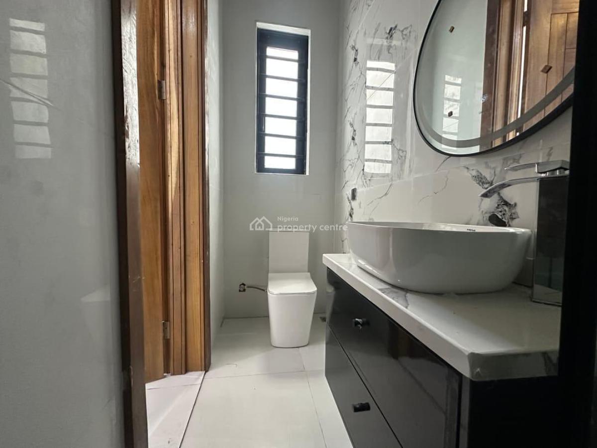 5 Bedroom Fully Detached House with Bq, Ikota, Lekki, Lagos, Detached Duplex for Sale