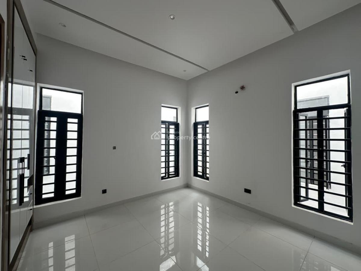 5 Bedroom Fully Detached House with Bq, Ikota, Lekki, Lagos, Detached Duplex for Sale
