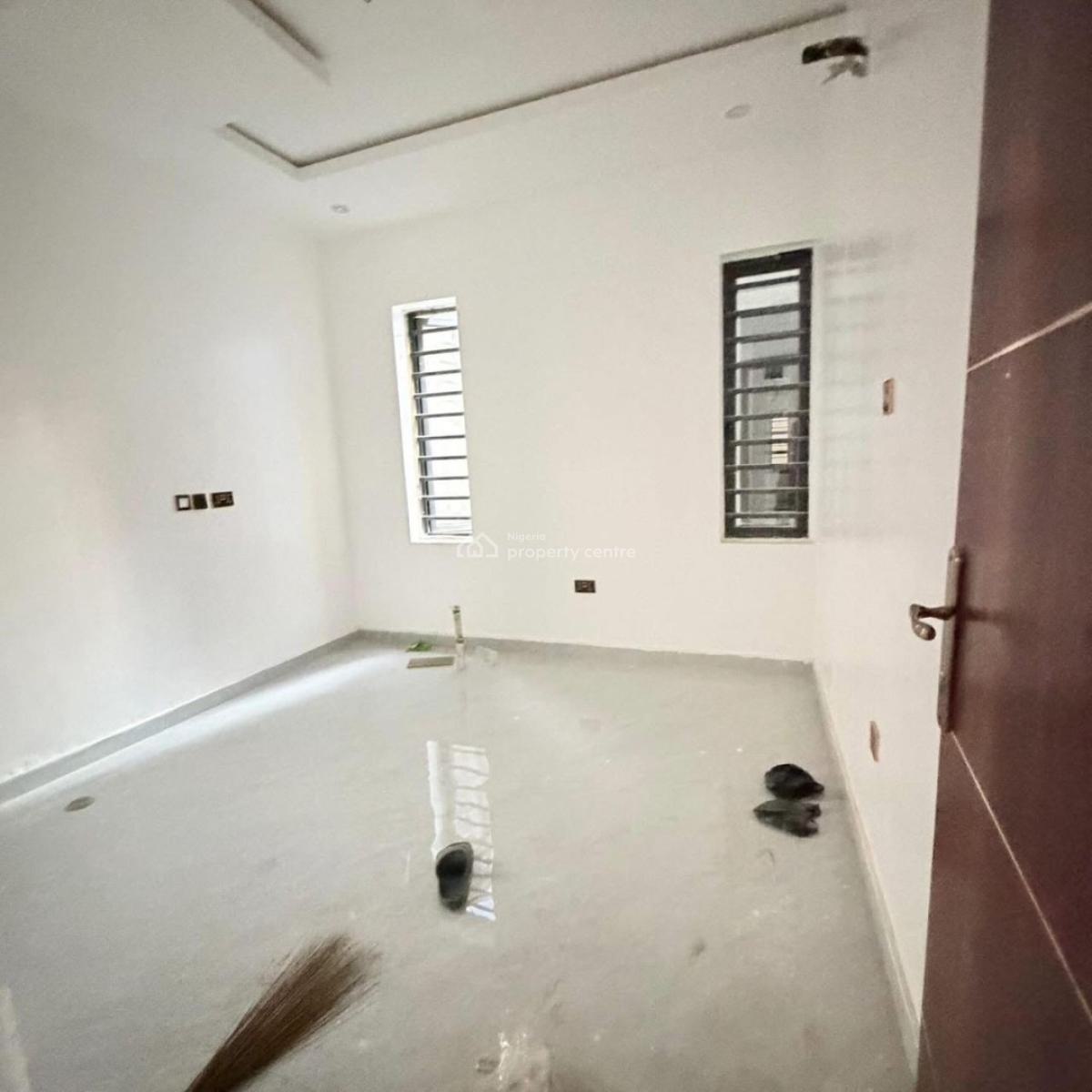 Newly Built 2 Bedroom Apartment, Surulere, Lagos, Flat / Apartment for Sale