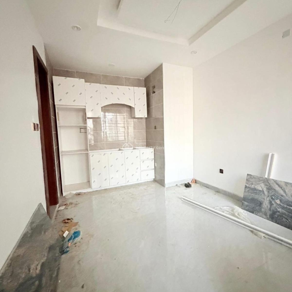 Newly Built 2 Bedroom Apartment, Surulere, Lagos, Flat / Apartment for Sale