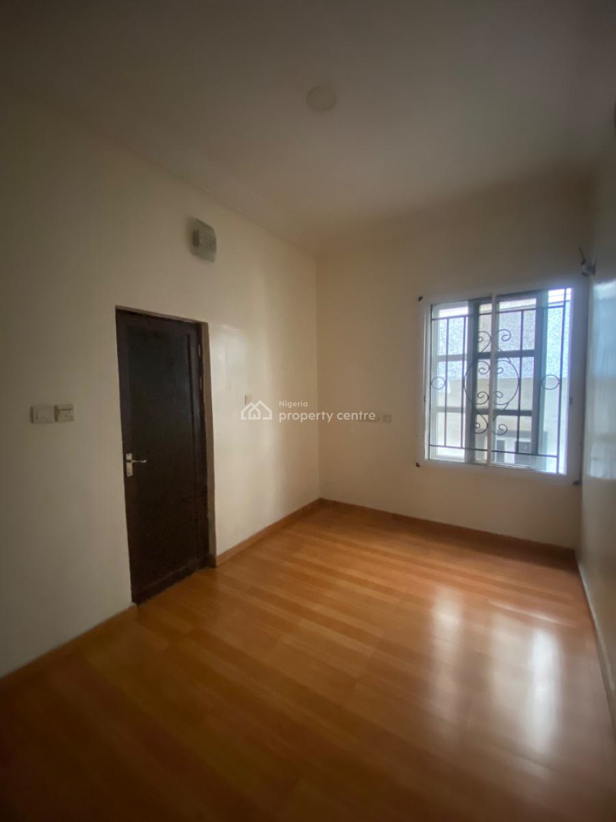 Cozy Single Room, Chevron, Lekki, Lagos, Flat / Apartment for Rent