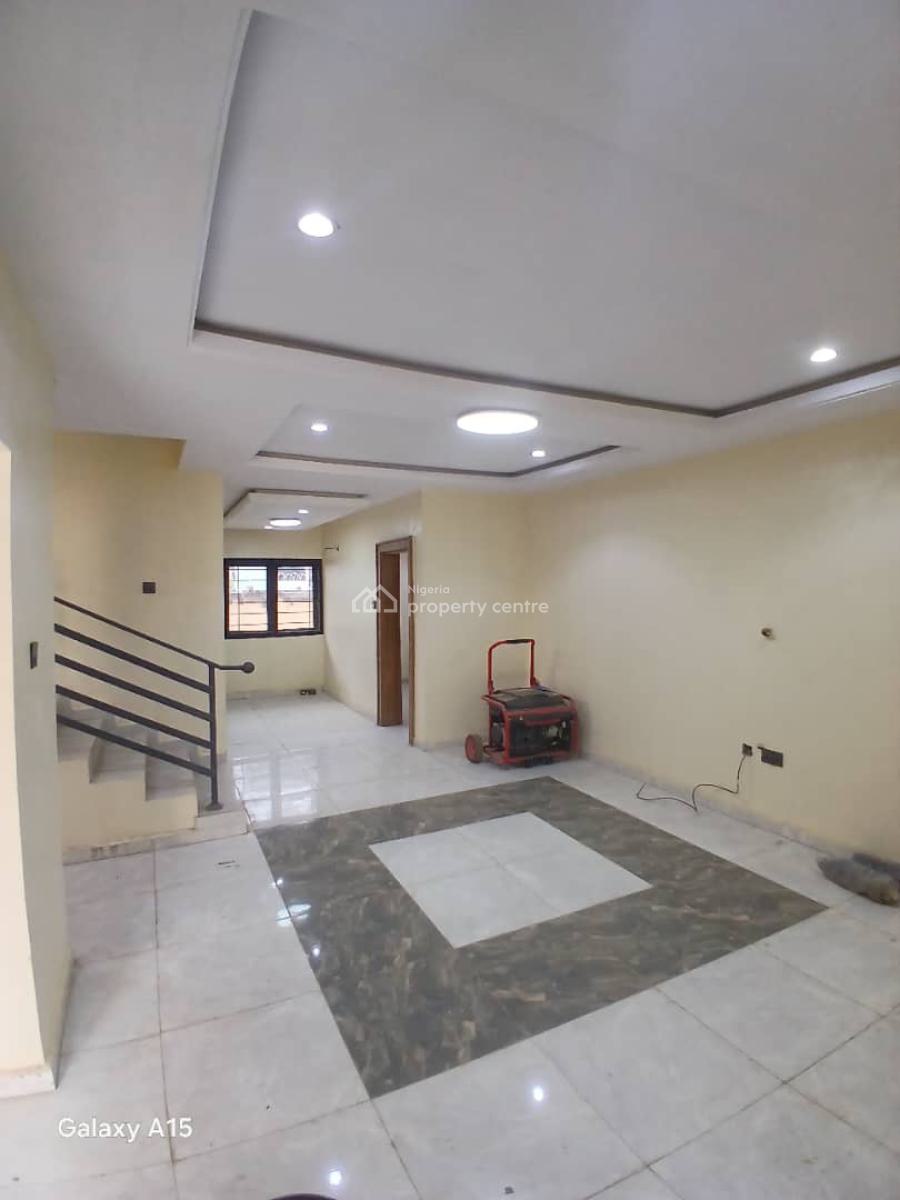 Well Finished 5 Bedrooms Terrace Duplex on 2 Floors with a Bq., Mabushi, Abuja, Terraced Duplex for Rent