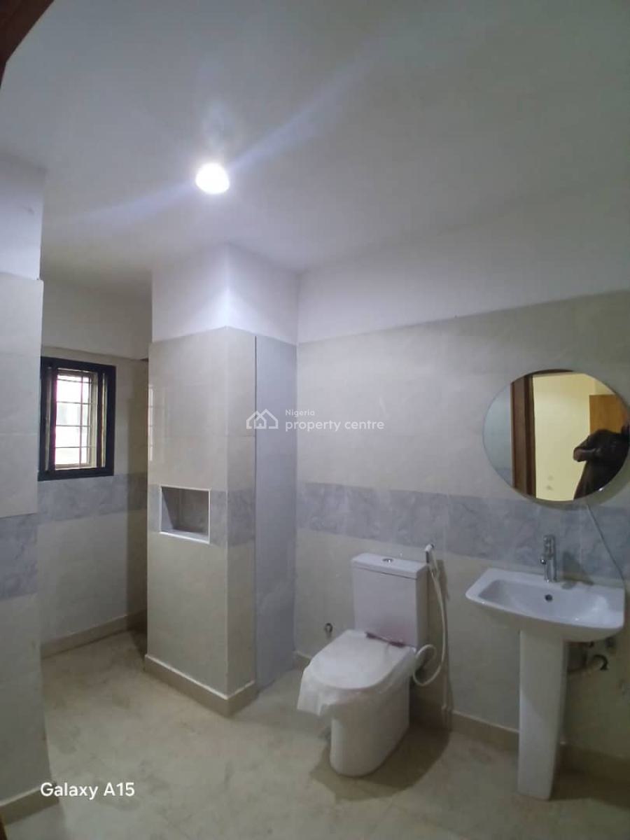 Well Finished 5 Bedrooms Terrace Duplex on 2 Floors with a Bq., Mabushi, Abuja, Terraced Duplex for Rent